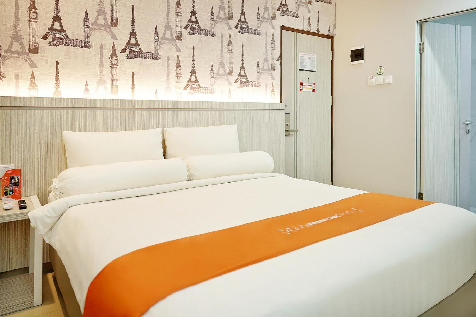 Front One Hotel Sragen Dış mekan fotoğraf
