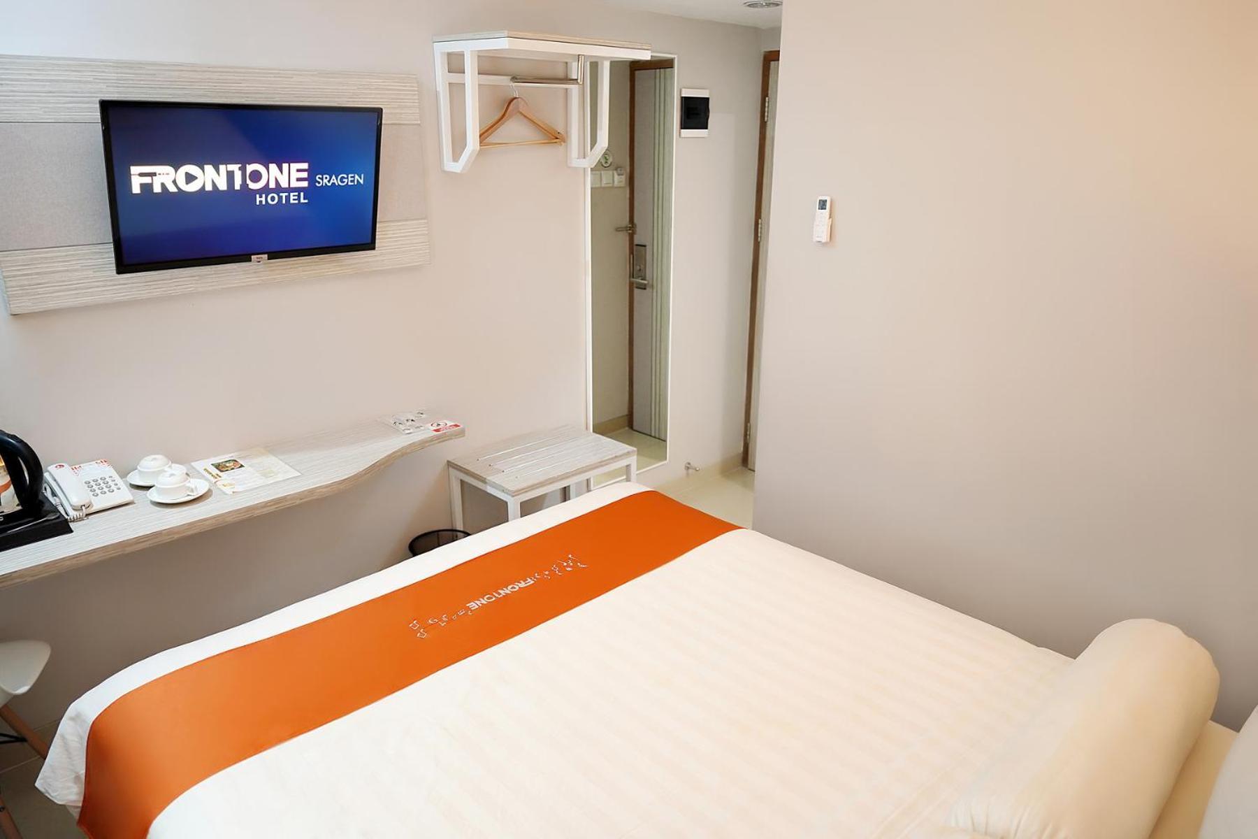 Front One Hotel Sragen Dış mekan fotoğraf